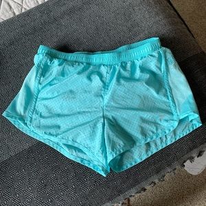 Old Navy active workout shorts